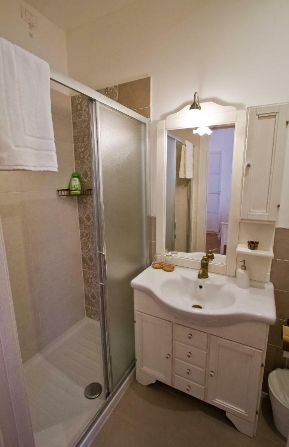 Golden Rooms Bed & Breakfast Триест Екстериор снимка